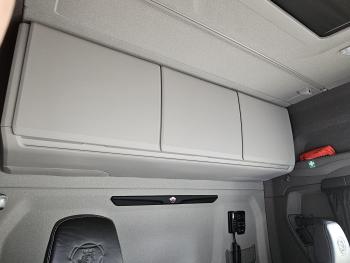 S660 V8 6x2 BOOGIE / RETARDER / FULL AIR SUSPENSION